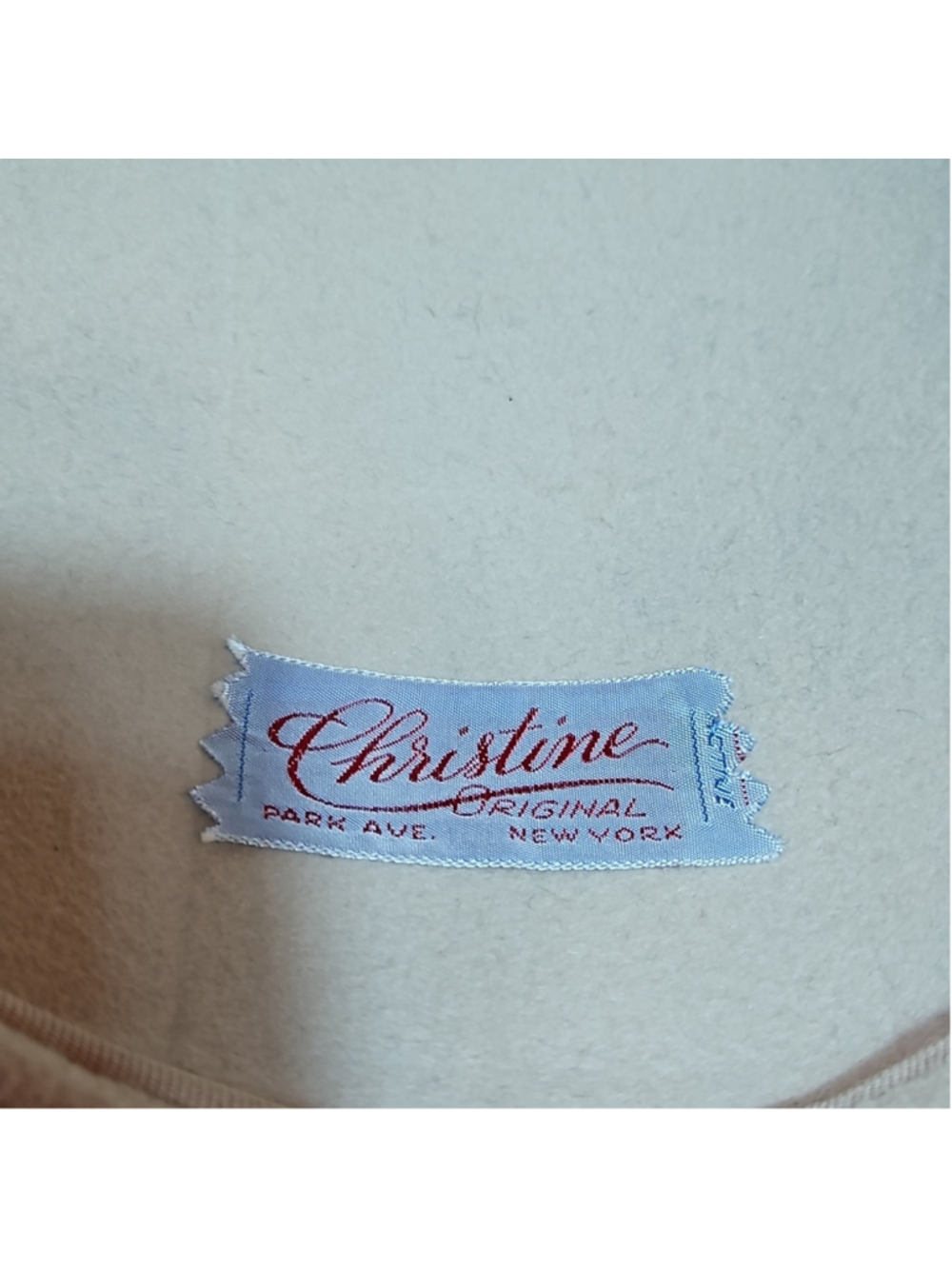 Vintage Christine Origional, New York ladies hat. Felt, brocade, rhinestones. - Picture 7 of 7